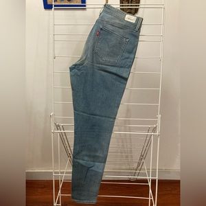 Levi’s Hi Rise Skinny Jeans Light Wash